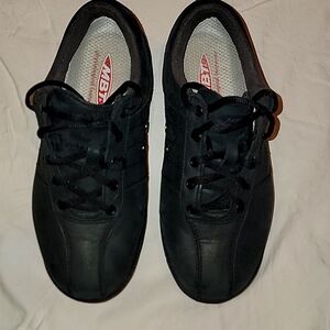MBT Black Leather Lace-up shoes in U.S. size 7